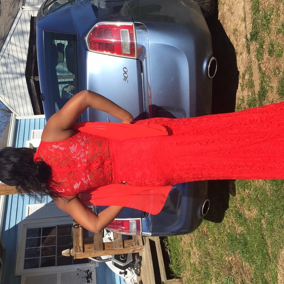 Prom/ homecoming dress - Picture 3 of 4